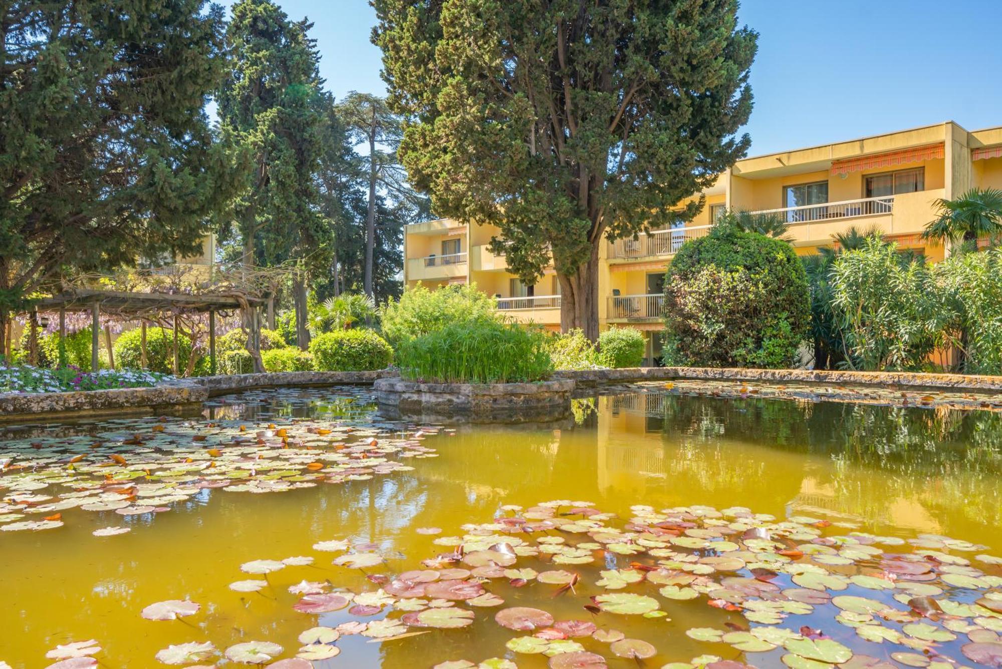 Spacious Apartment At A 5 Min Walk From The Beach Antibes Exterior photo